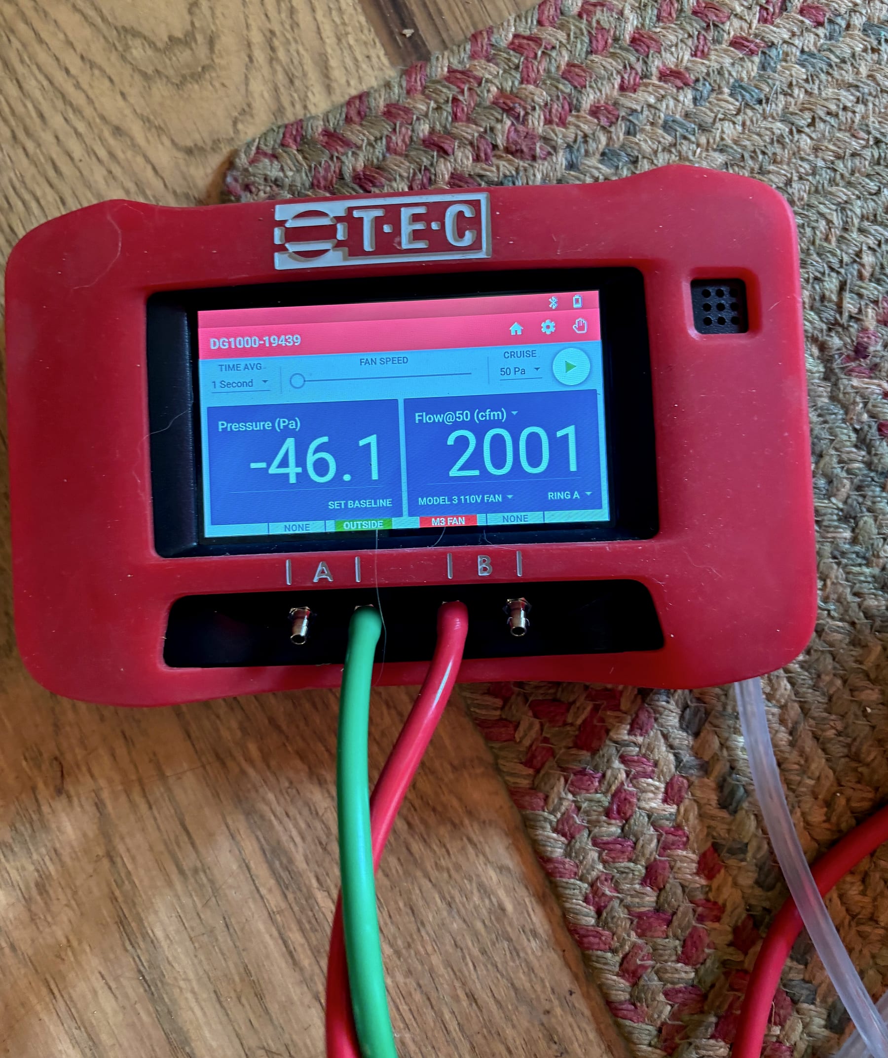DG1000 pressure and airflow diagnostic gauge used during an OCD Performance Evaluation.